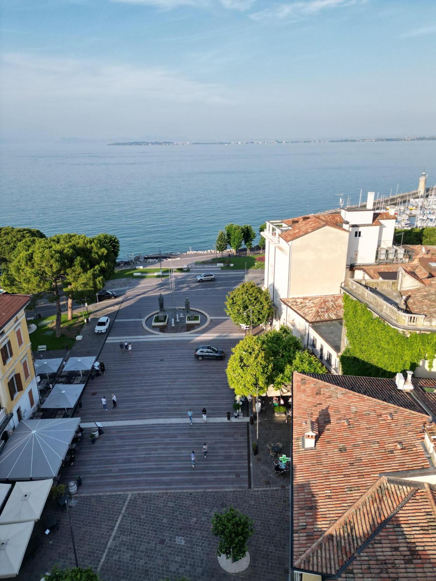 Splendid Apartment Desenzano del Garda Zewnętrze zdjęcie