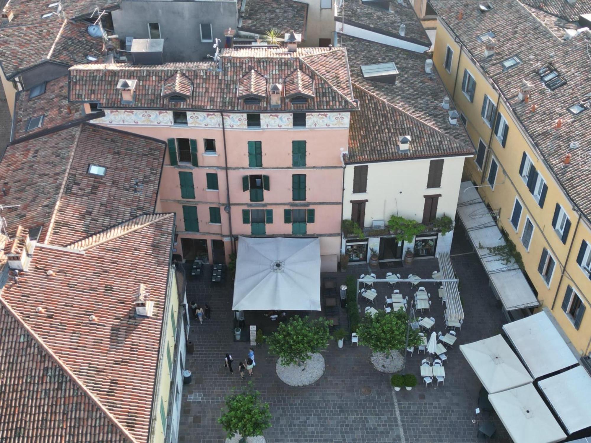 Splendid Apartment Desenzano del Garda Zewnętrze zdjęcie