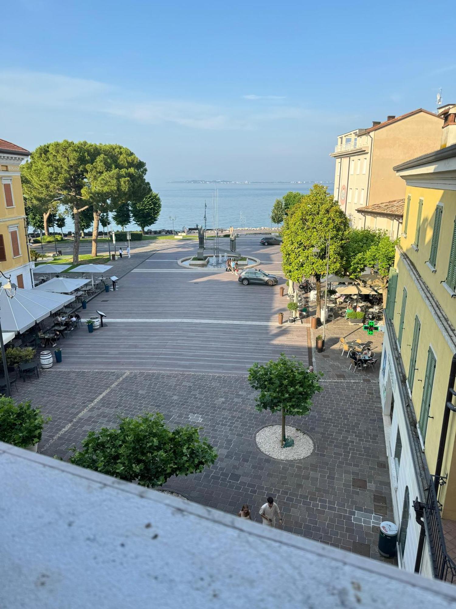 Splendid Apartment Desenzano del Garda Zewnętrze zdjęcie